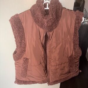 Women's Brown Reversible Sherpa-Lined Vest